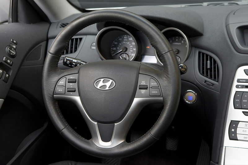 Illustration for article titled 2010 Hyundai Genesis Coupe Spied In Santa Monica